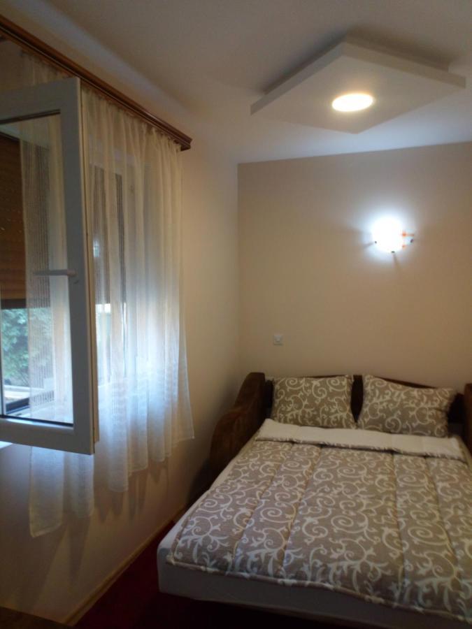 Guest House Green View ปิโรต์ ภายนอก รูปภาพ