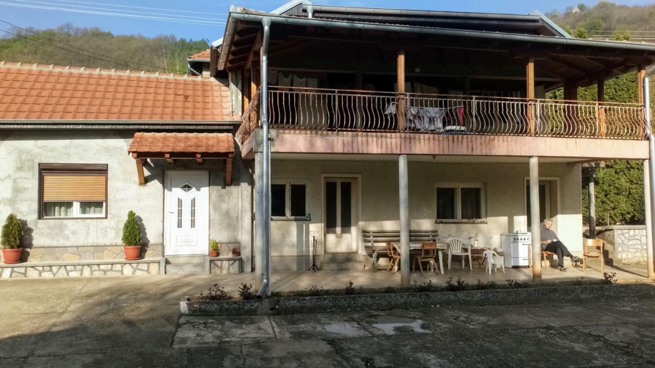 Guest House Green View ปิโรต์ ภายนอก รูปภาพ